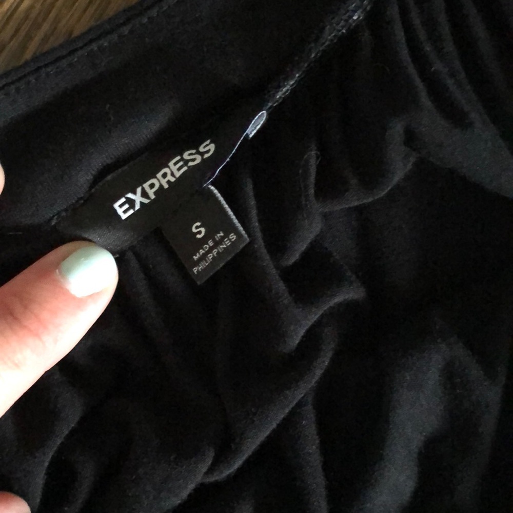 ๐๐๐3 for $20๐๐๐ Black express top - Picture 2 of 5